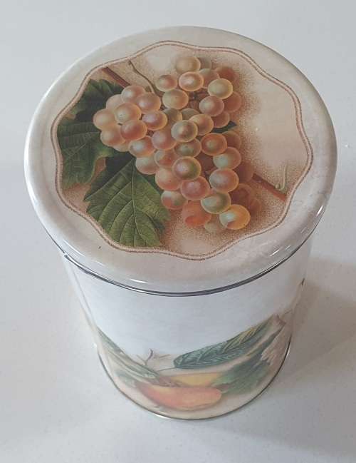 FRUIT image tin as per photos
