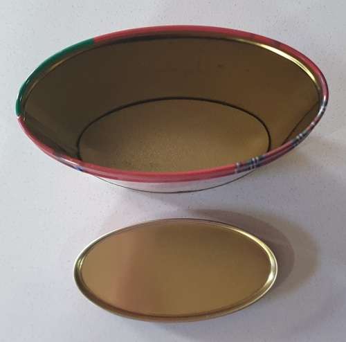 Short bread tin as per photos