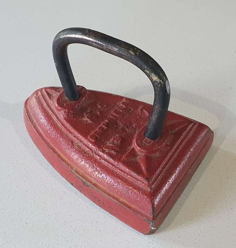 Vintage cast iron, coal stove clothing Sad Iron as per photo