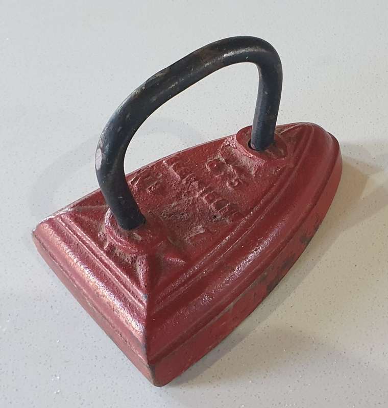 Vintage cast iron, coal stove clothing Sad Iron as per photo