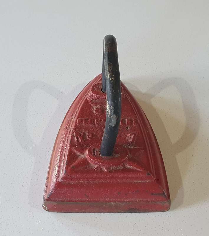 Vintage cast iron, coal stove clothing Sad Iron as per photo