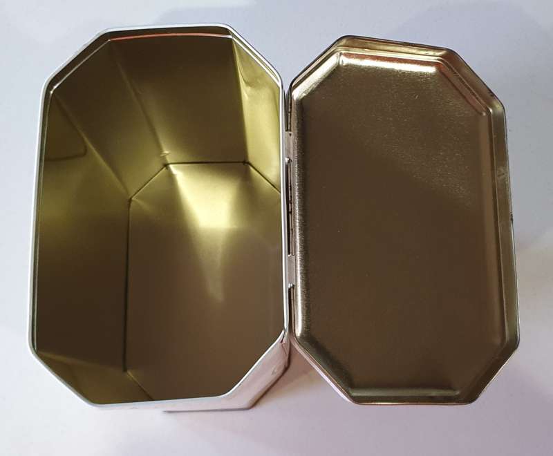 VINOLIA tin as per photos