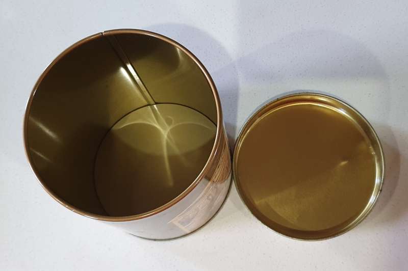 BEAR FAMILY tin as per photos