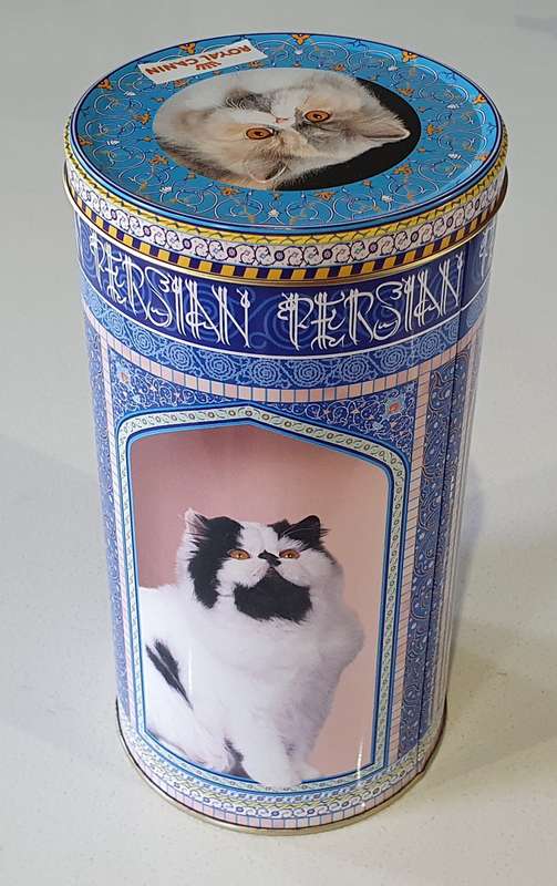 ROYAL CANIN tin as per photos
