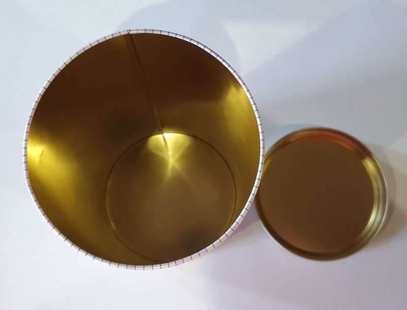 ROYAL CANIN tin as per photos