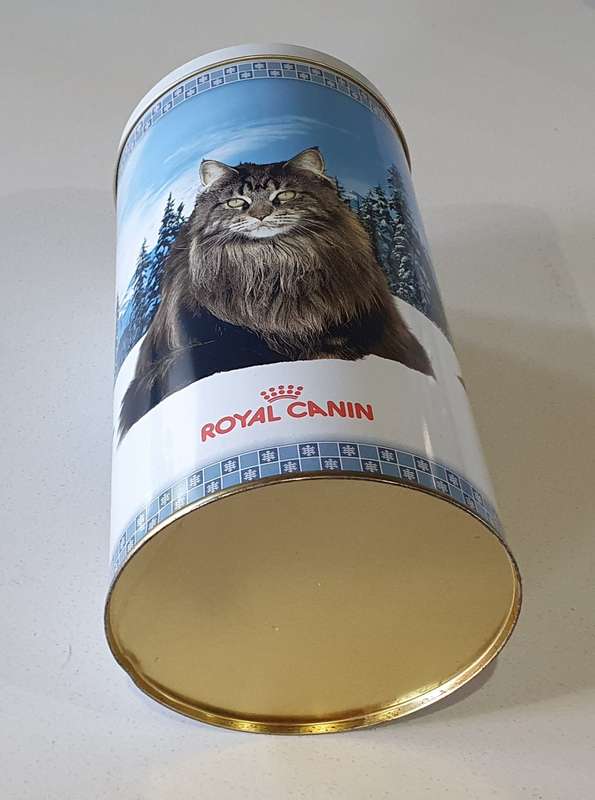 ROYAL CANIN tin as per photos