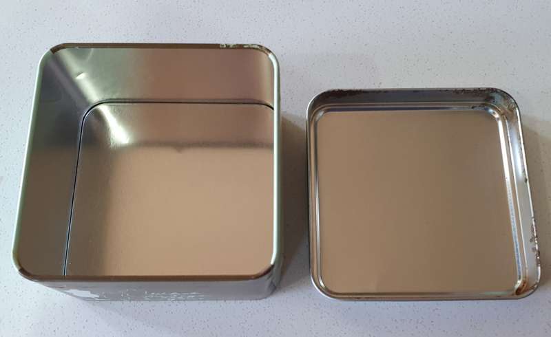 FOSSIL tin as per photos