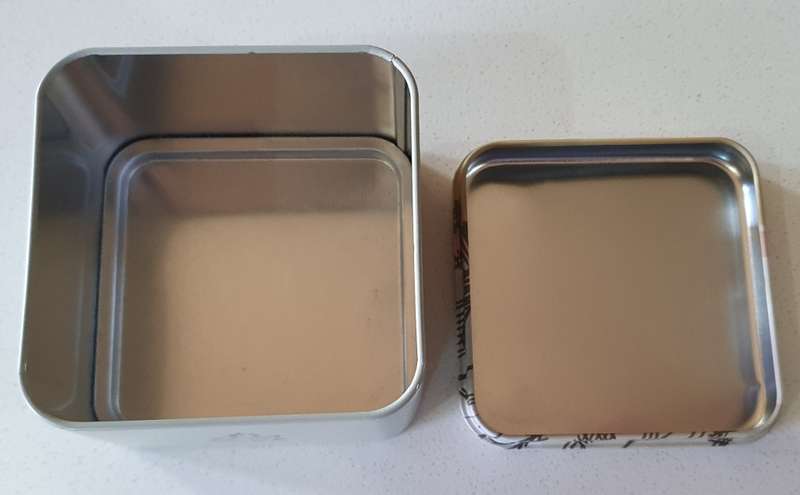 FOSSIL tin as per photos