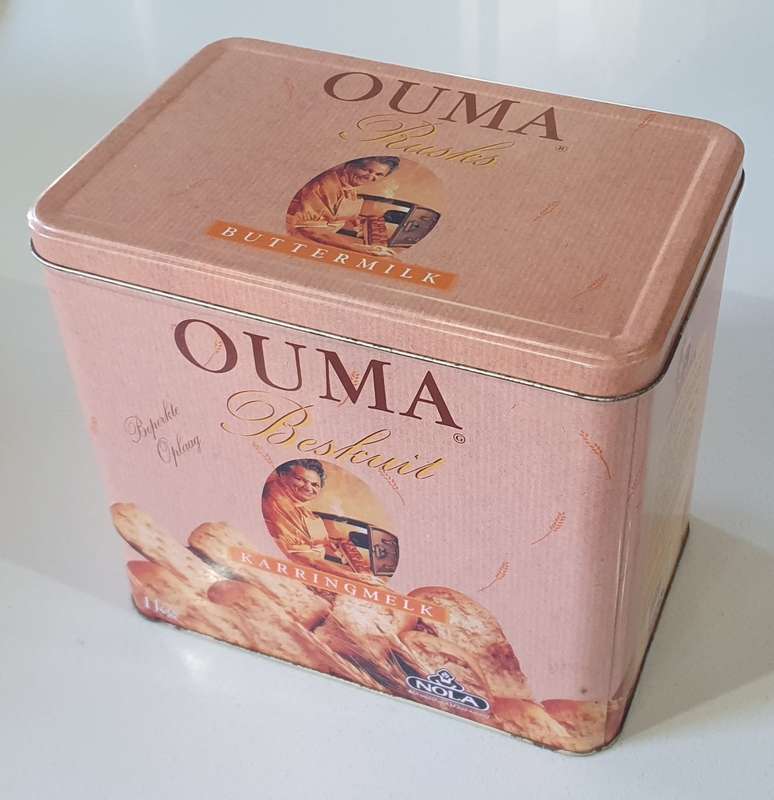 OUMA RUSKS tin as per photos