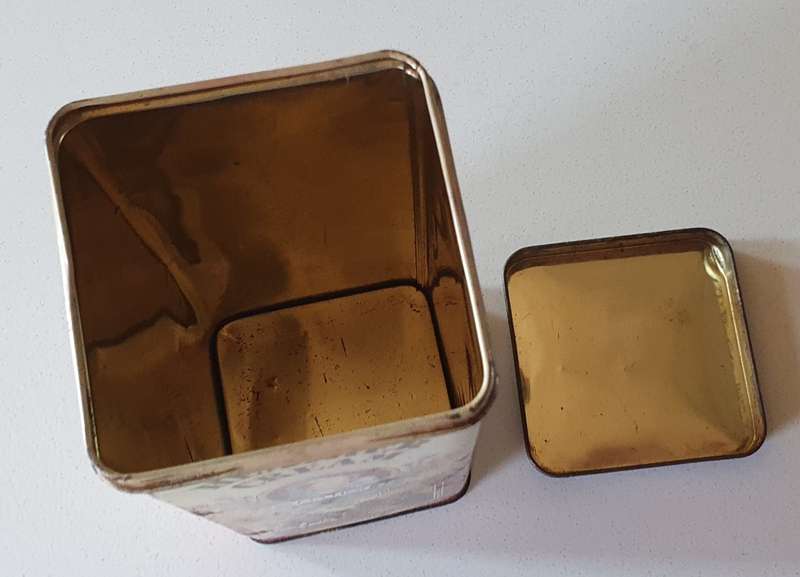 Heather Cream Liqueur tin as per photos