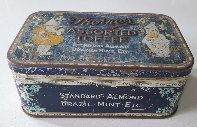 Vintage THORNES TOFFEE tin as per photos