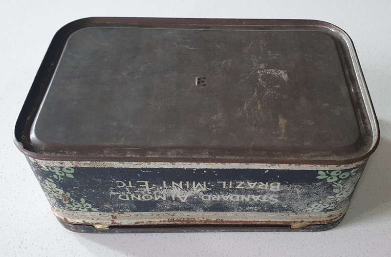 Vintage THORNES TOFFEE tin as per photos