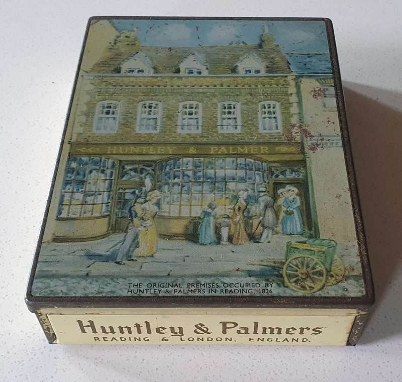 Vintage HUNTLEY & PALMERS tin as per photos