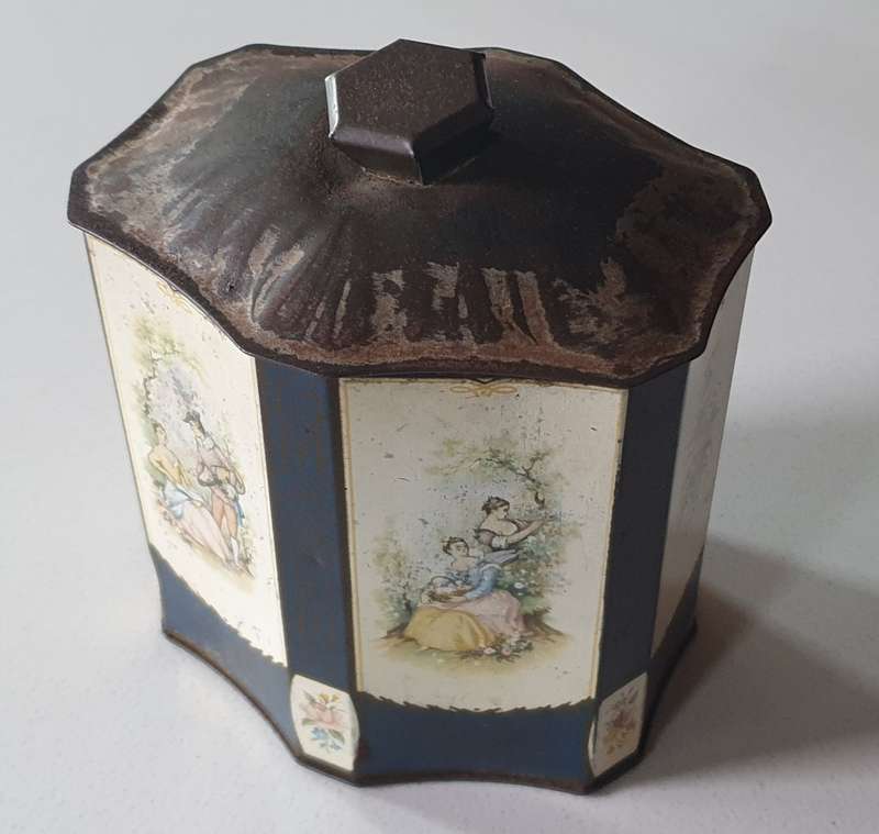 Vintage tin as per photos