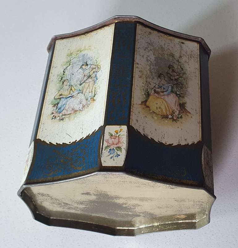 Vintage tin as per photos
