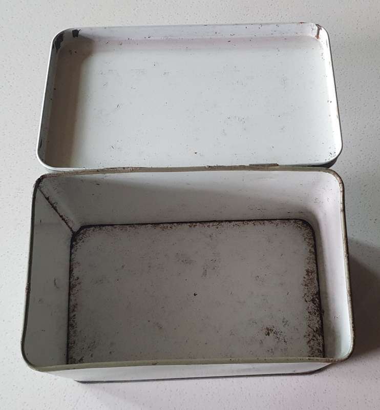 Dustfoe respirator tin as per photos