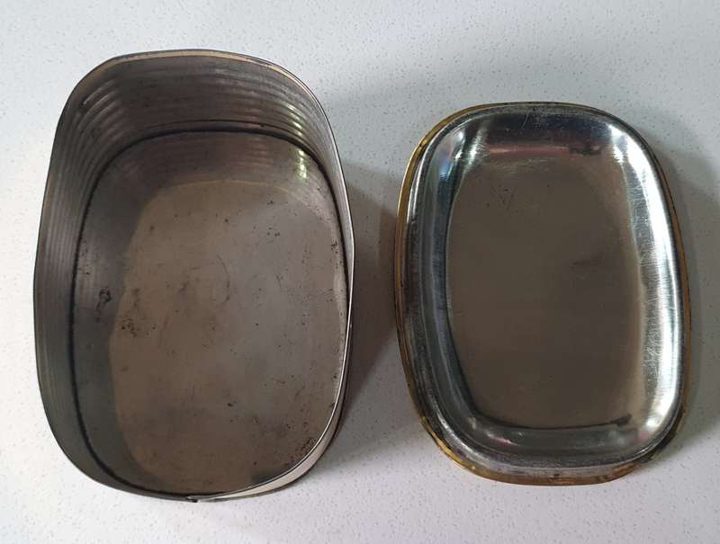 Vintage tin as per photos