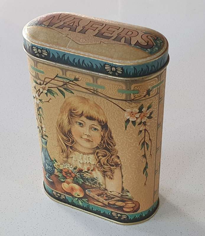 Ginger Wafers tin as per photos