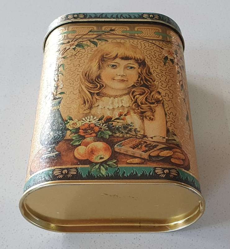 Ginger Wafers tin as per photos