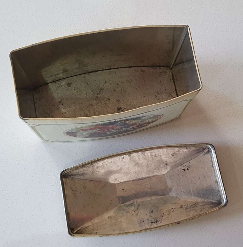 Vintage tin as per photos