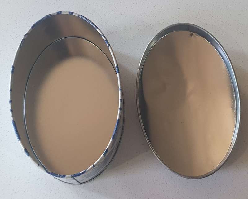 LUXURY SOAP oval tin as per photos