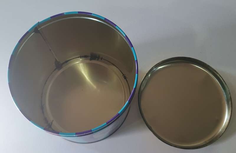 BISCUIT KING tin as per photos