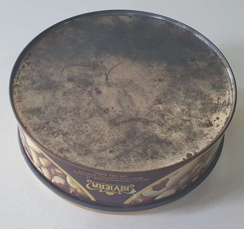 RIVIERA tin as per photos