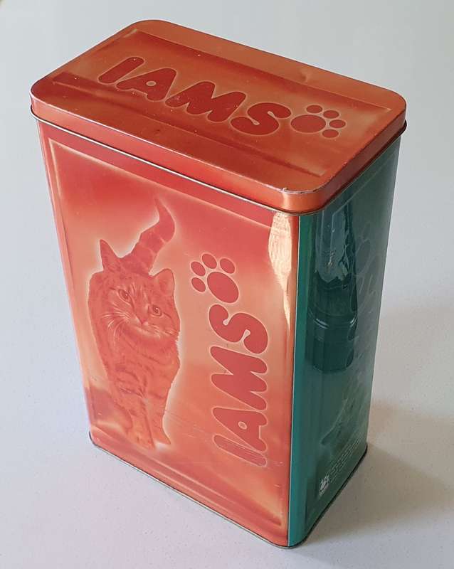 IAMS tin as per photos