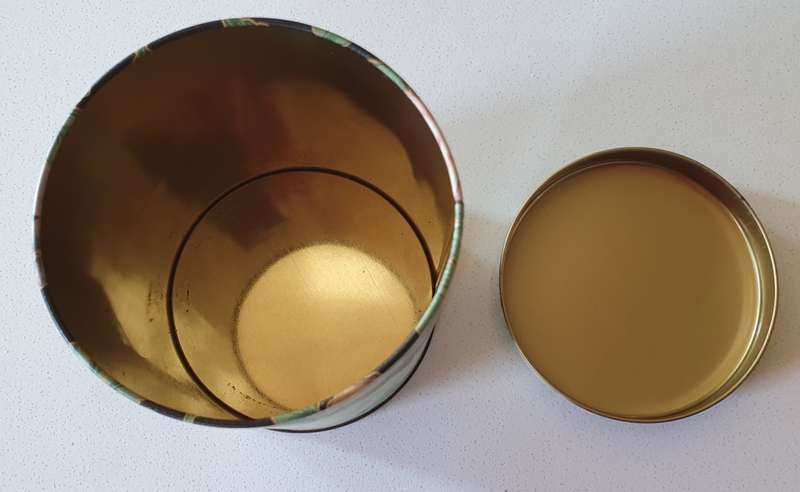 Flower theme tin as per photos