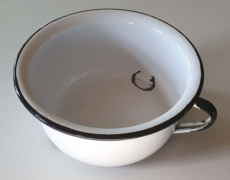 Vintage enamel bedpan as per photos