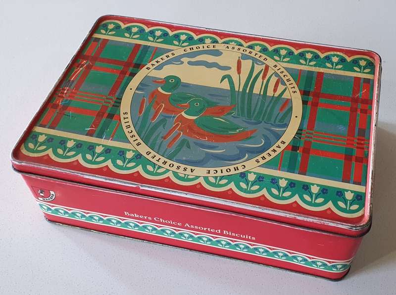 BAKERS biscuits tin as per photo