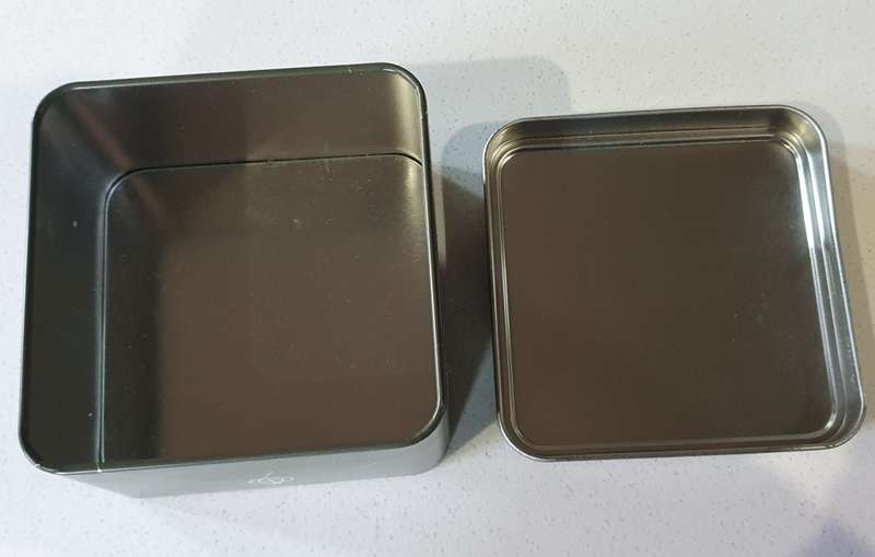 FOSSIL modern vintage tin as per photos