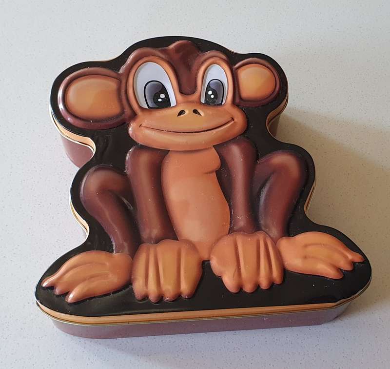 Monkey - Animal shape milk chocolate tin as per photos
