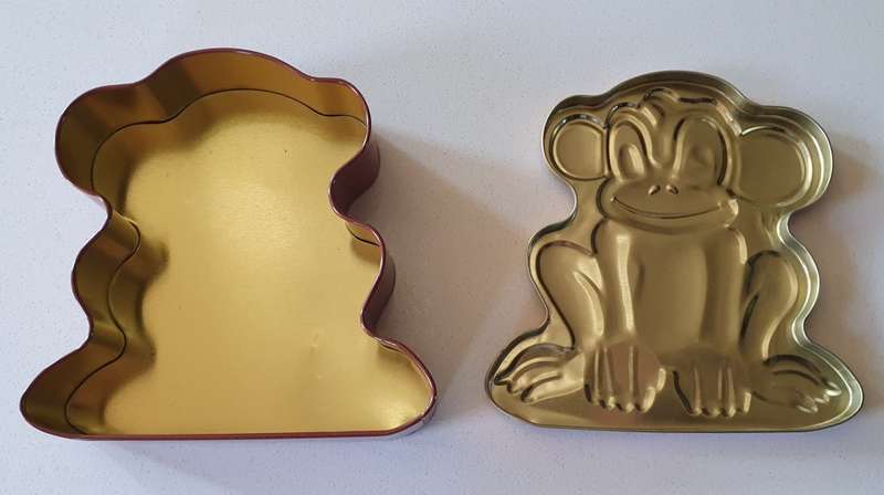 Monkey - Animal shape milk chocolate tin as per photos
