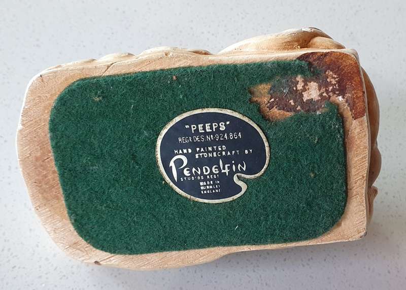 PENDELFIN hand painted stonecraft rabbit `PEEPS` made in England