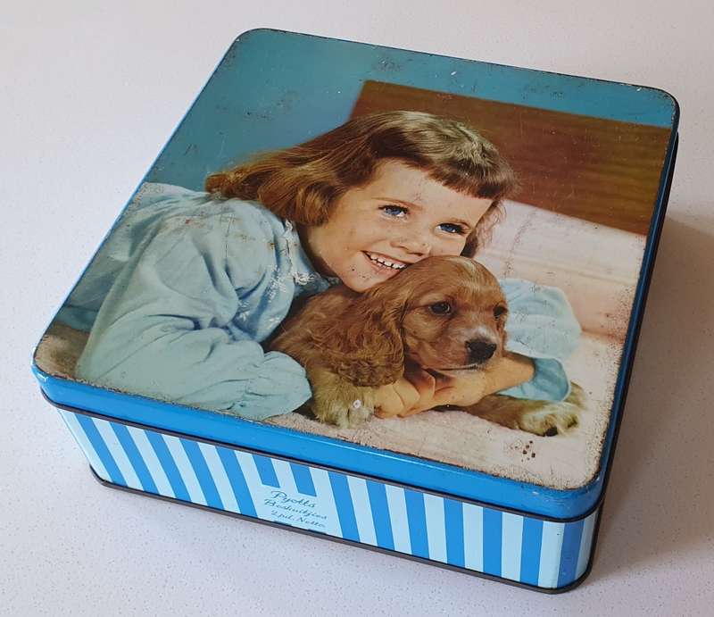 2lb PYOTTS biscuits tin as per photos