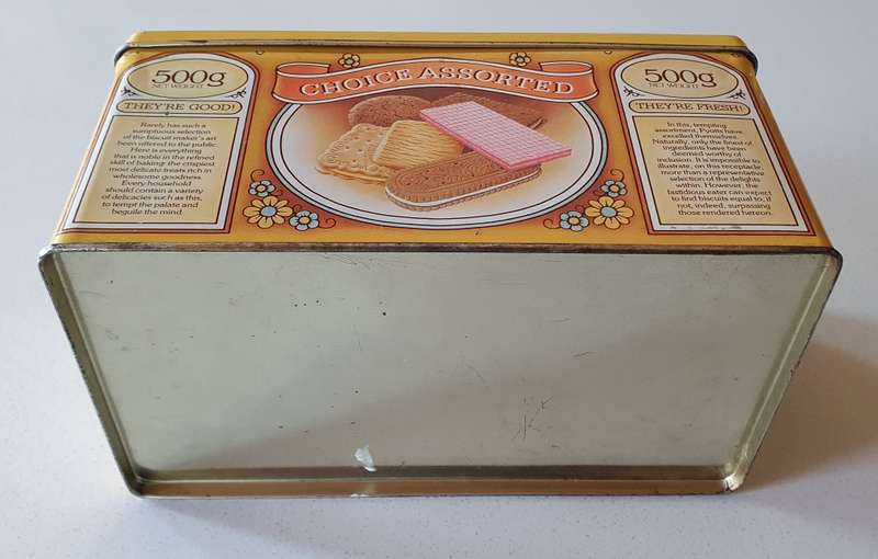 500g PYOTTS biscuits tin as per photos