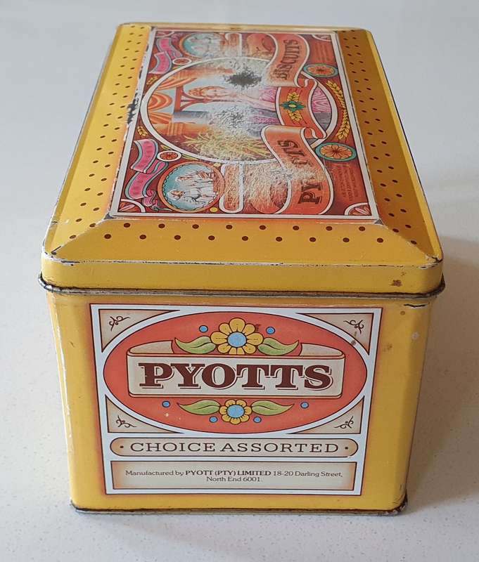 500g PYOTTS biscuits tin as per photos