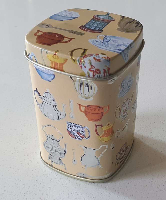 Small tea tin as per photos