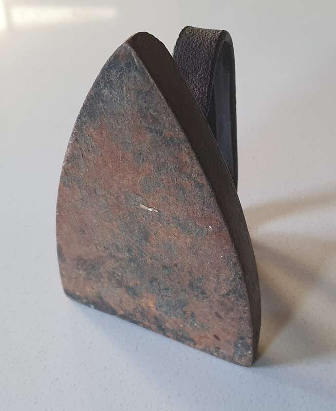 Vintage cast iron, coal stove no.4 FALKIRK clothing Sad Iron as per photo