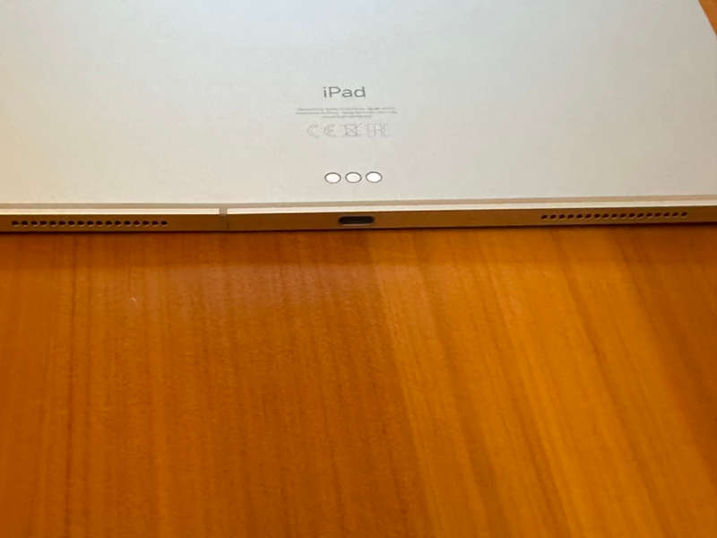 Genuine Apple iPad Pro 12.9 128gb Wifi+ Cellular (4th Generation)