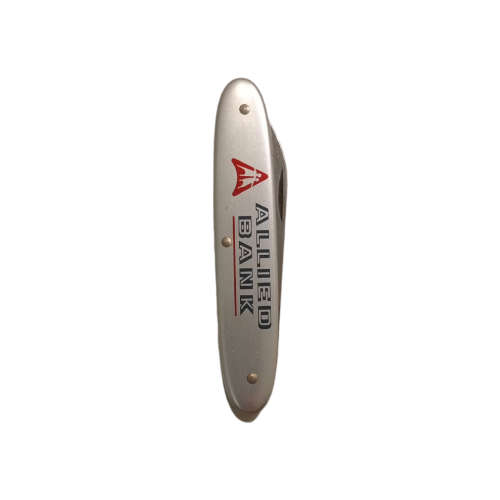 Lot of 5 x Brand Name Pocket Knives, mainly Victorinox Swiss army Knives