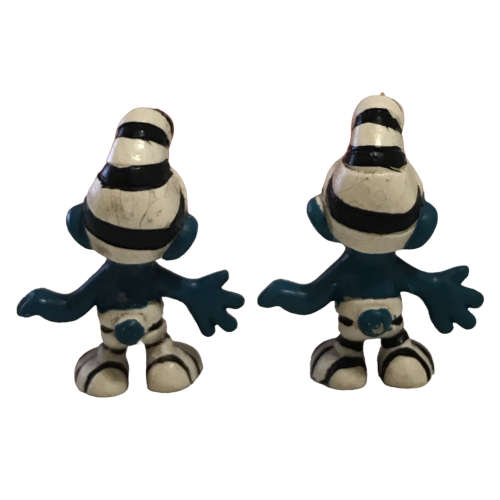Pair of Schleigh Peyo Smurfs Made in Hong Kong