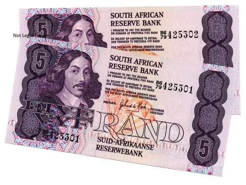 Pair of 2 x Consecutive 1984 South Africa Type 9, GPC De Kock Third Issue R5`s `425301` to `425302`