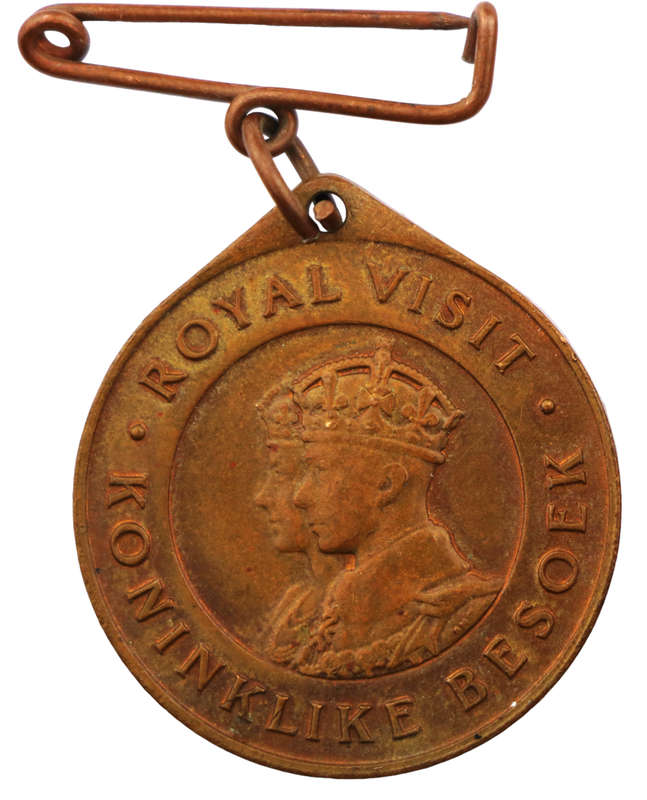 1947 Royal Visit of King George VI and Queen Elizabeth Bronze medallion with lug