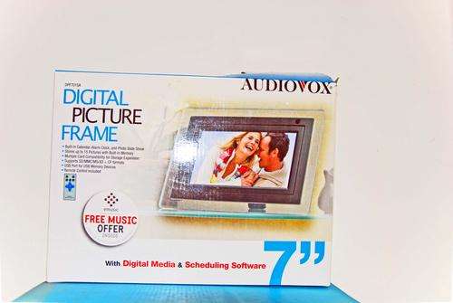 Audiovox DPF701 Digital Picture Frame - 17.78cm (7")