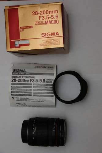 Sigma 28-200 f/3.5-5.6 Compact Aspherical for Canon SLR