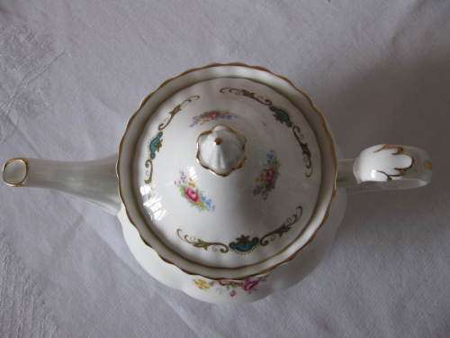 Royal Albert Berkeley Medium Teapot