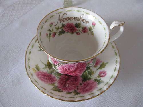 Royal Albert Flower of the month November Tea duo