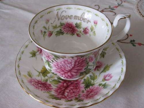 Royal Albert Flower of the Month November Tea duo